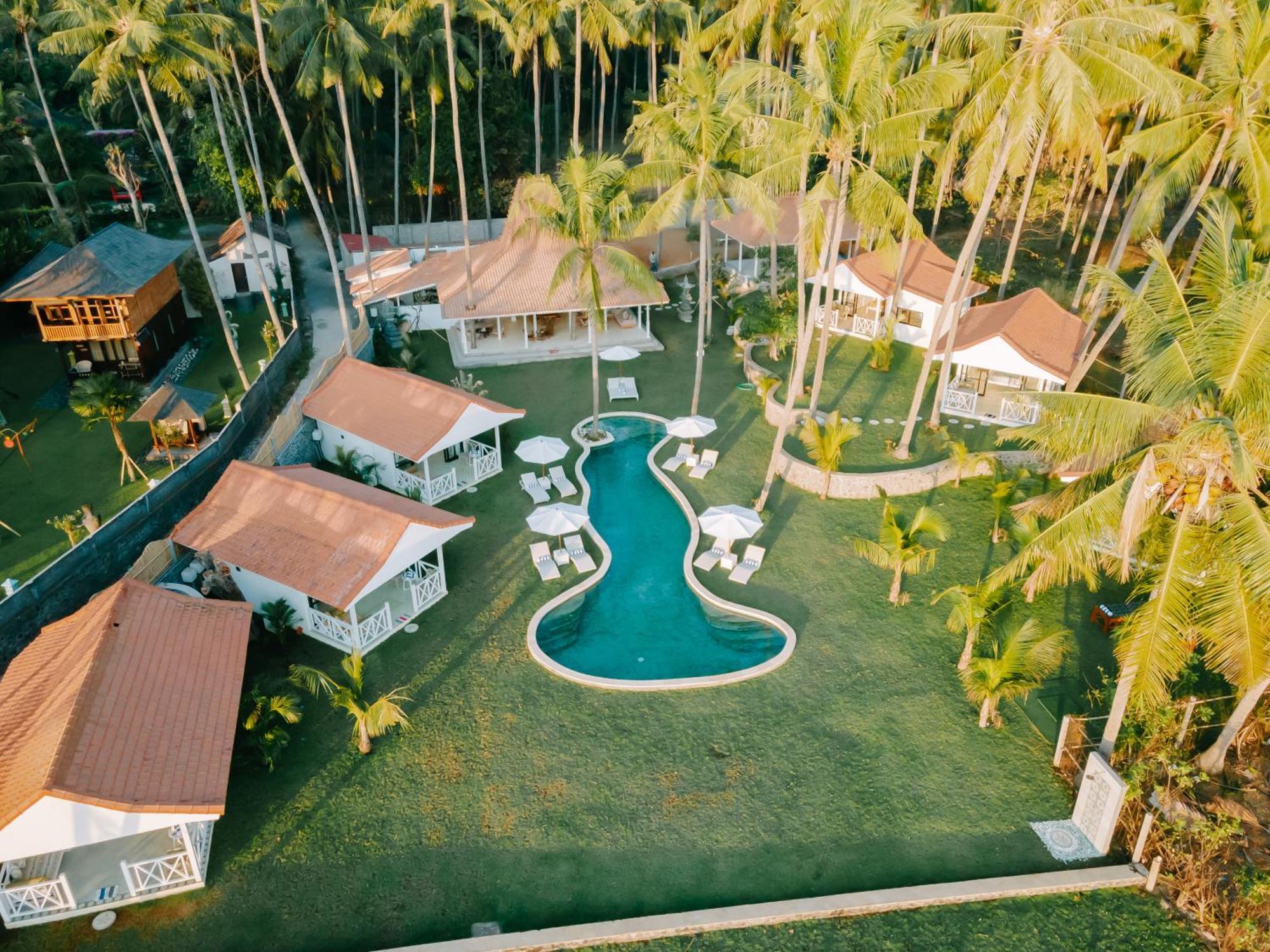 Senang Resort Tianyar Exterior foto